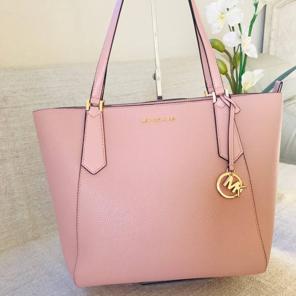 MICHAEL KORS SET ♥️ - Picture 2 of 7